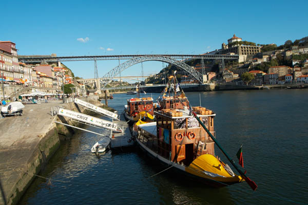 Dom Luis I bridge in Porto over the Douro river