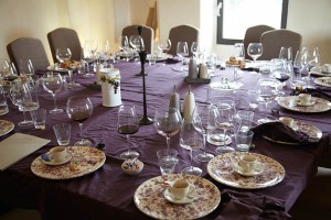 lunch table with empty glasses