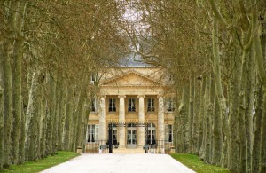 The entrance gate and building of Chateau Margaux