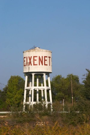Water tower with Freixenet text
