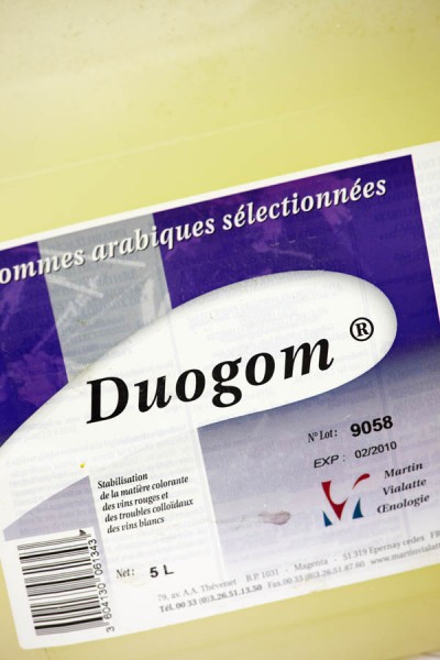 Duogom vinification aid