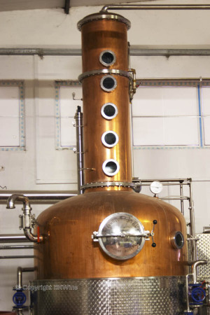 A distillation machine (still) in stainless steel and copper