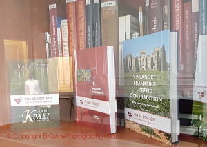 wine books in oiv library