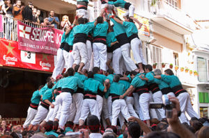 human tower in catalonia