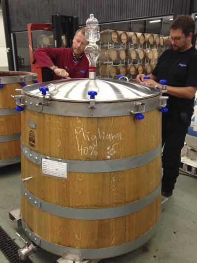 Closing the fermentation vat