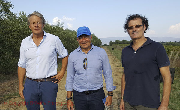 Mario Calzolari, Takis Soldatos and Gerd Sepp in the vineyards in Cortona