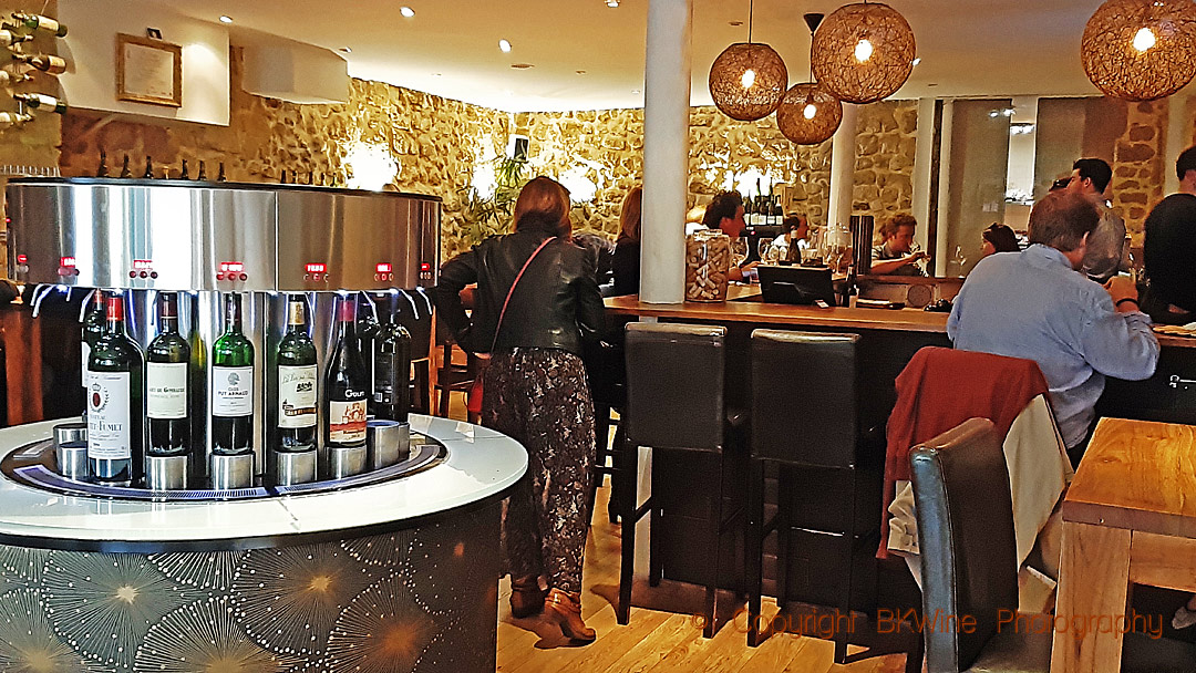 Aux 4 coins du vin, wine bar in Bordeaux