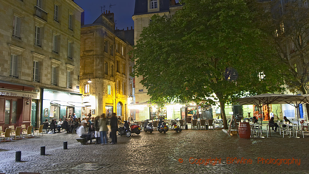 The Place Saint Pierre in the Old Town, Bordeaux, many restaurants nearby