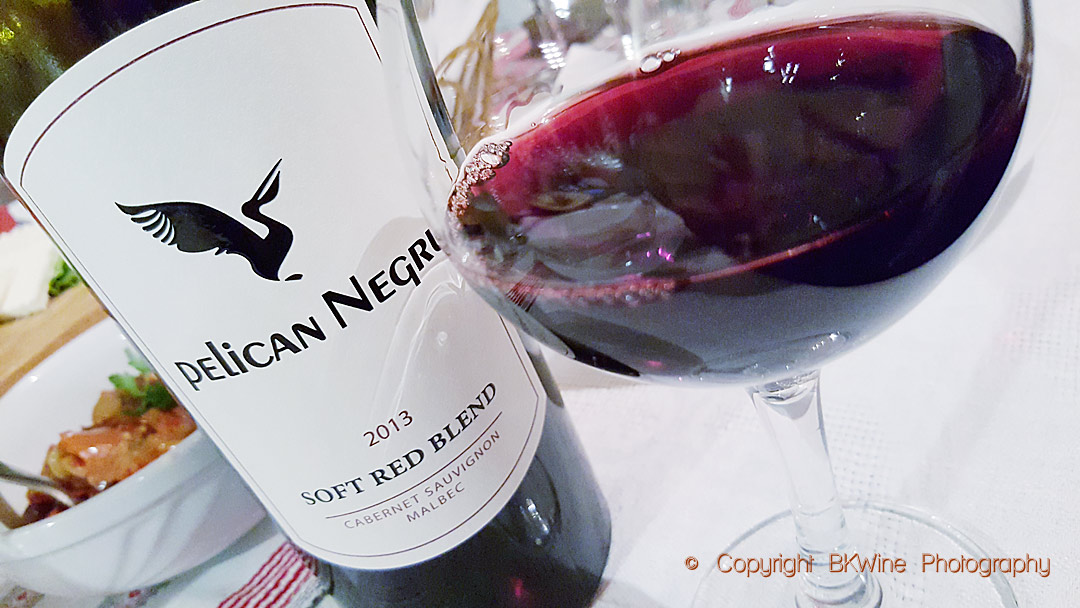 Pelican Negru Soft Red Blend