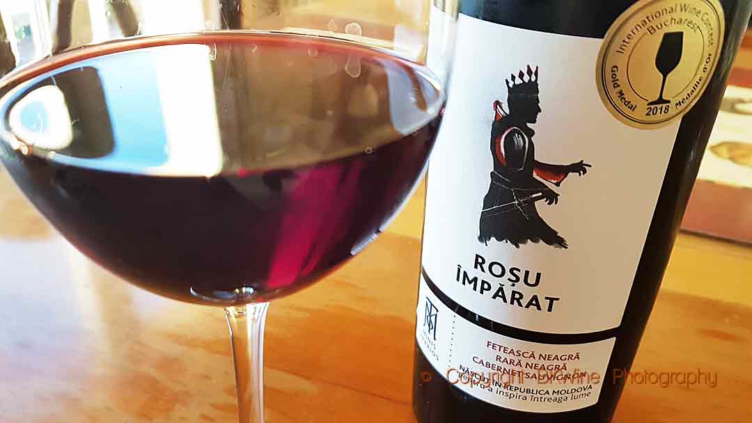 Rosu Imparat 2015, Minis Terrios, Moldova