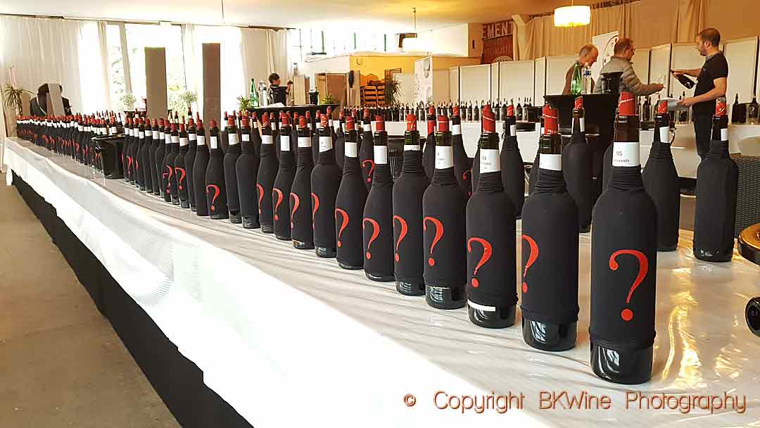 Tasting wines blind in hidden bottles at the Languedoc Week