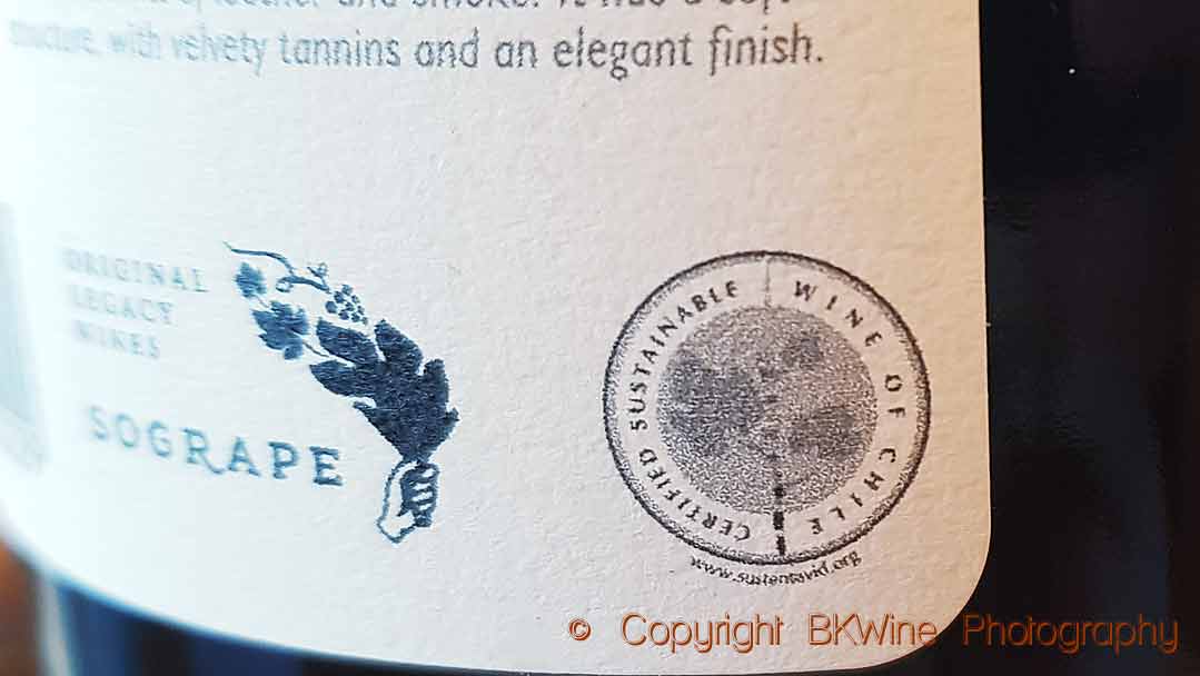 Label on a wine bottle with sign Certified Sustainable Wine of Chile