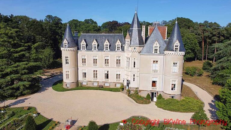 The Chateau des Tesnieres with the Restaurant Mosaic